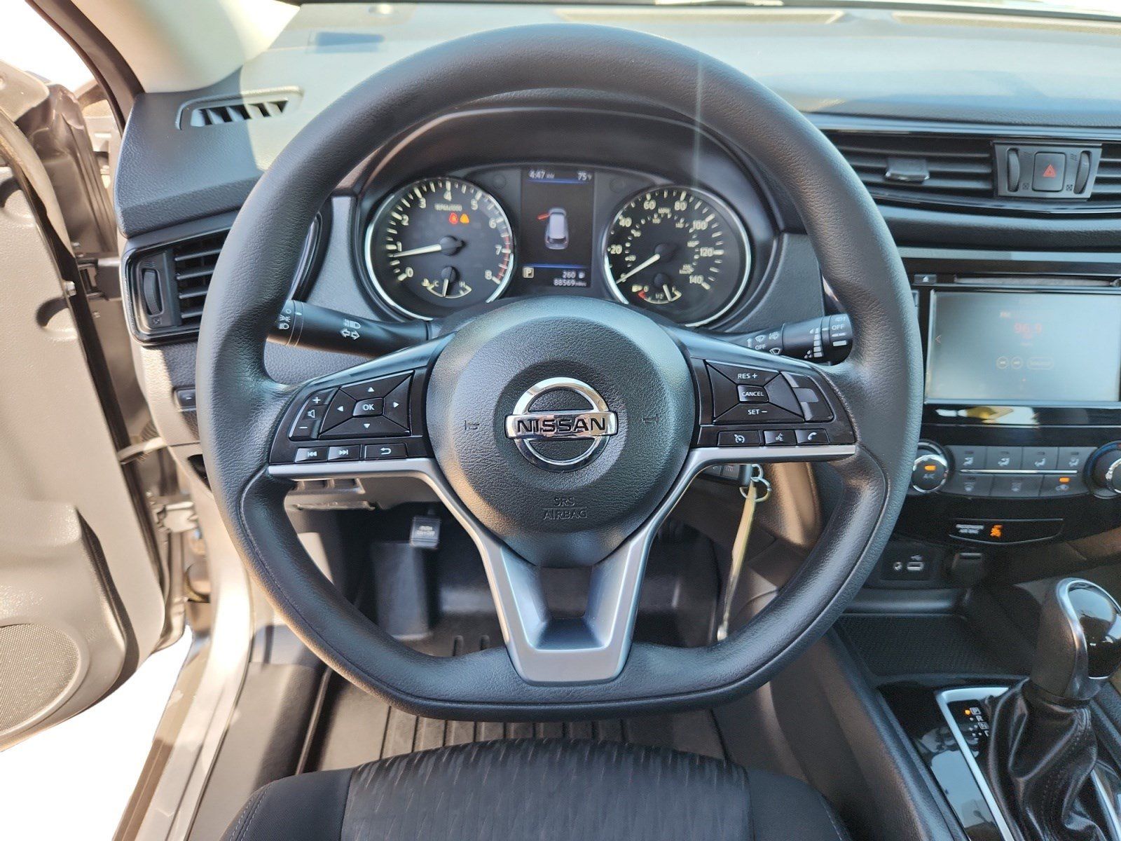 Used 2018 Nissan Rogue S AWD/4WD image 11