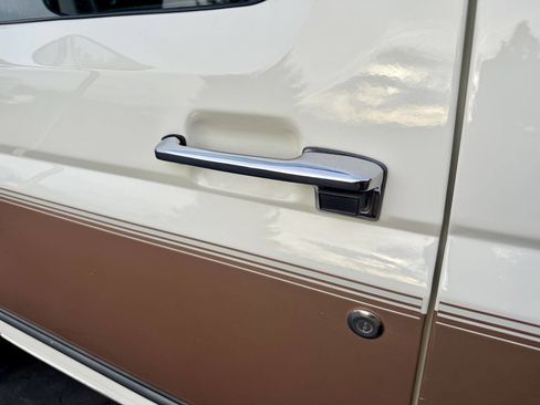 Used 1995 Ford F250 XLT image 30