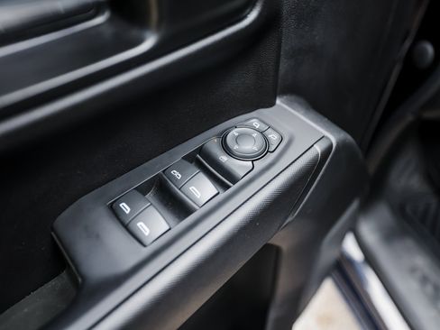 Used 2022 Chevrolet Silverado 1500 Custom image 23