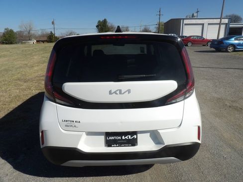 Used 2024 Kia Soul LX w/ Option Group 015 image 7