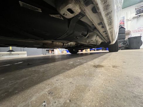 Used 2015 Jeep Grand Cherokee Overland image 13