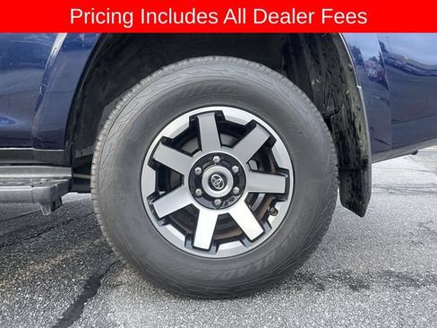 Used 2019 Toyota 4Runner TRD Off-Road AWD/4WD image 9