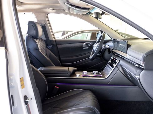 Used 2025 Genesis GV80 3.5T Prestige image 26