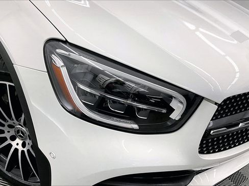 Certified 2023 Mercedes-Benz GLC 300 White image 26