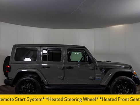 Used 2022 Jeep Wrangler Unlimited Sahara w/ Cold Weather Group AWD/4WD image 15