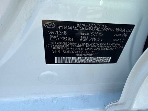 Used 2018 Hyundai Elantra SE FWD image 16