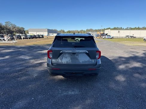 Used 2022 Ford Explorer XLT w/ Class IV Trailer Tow Package image 5