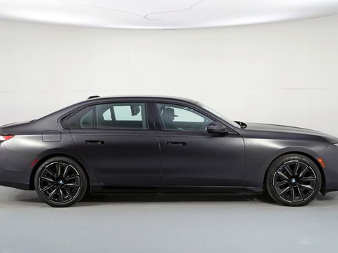 Used 2023 BMW i7 xDrive60 w/ Parking Assistance Package image 65
