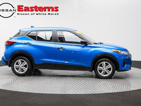 Used 2024 Nissan Kicks S image 8