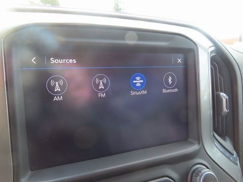 Used 2019 Chevrolet Silverado 1500 LTZ image 23