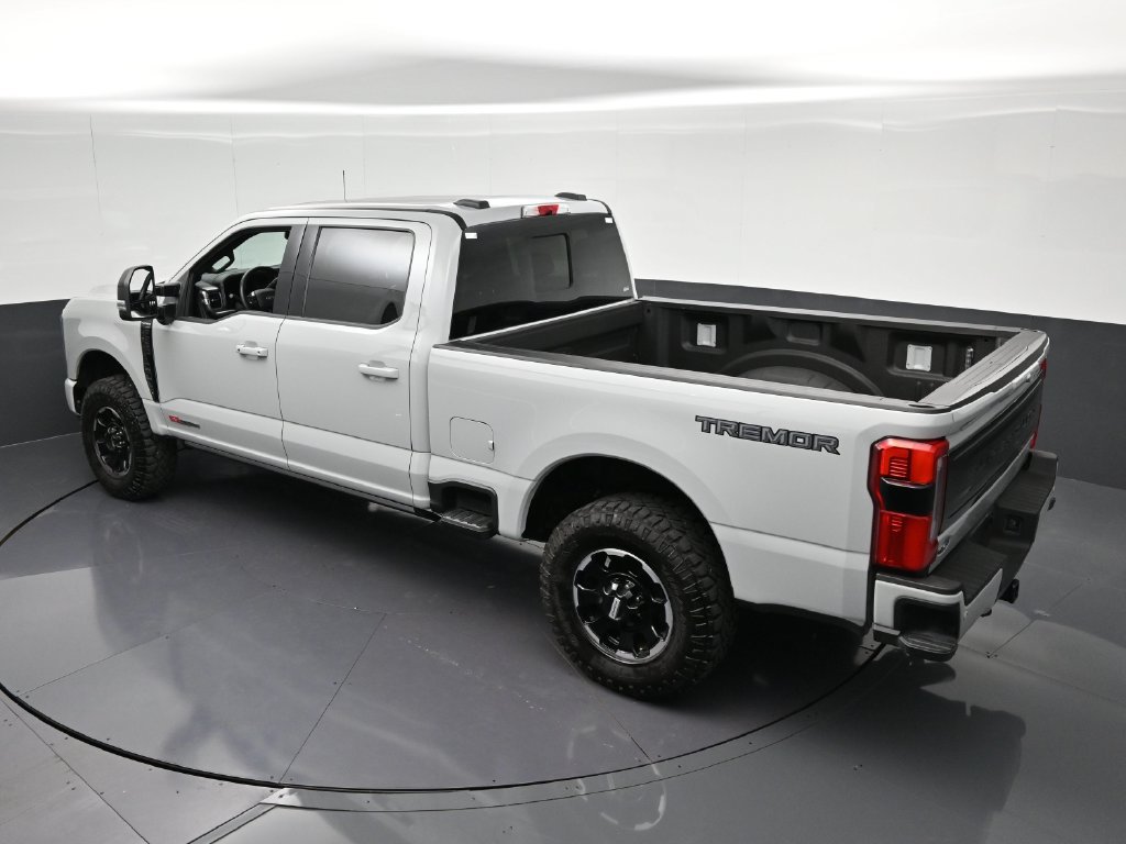 Used 2025 Ford F250 Platinum w/ Tremor Off-Road Package AWD/4WD image 16