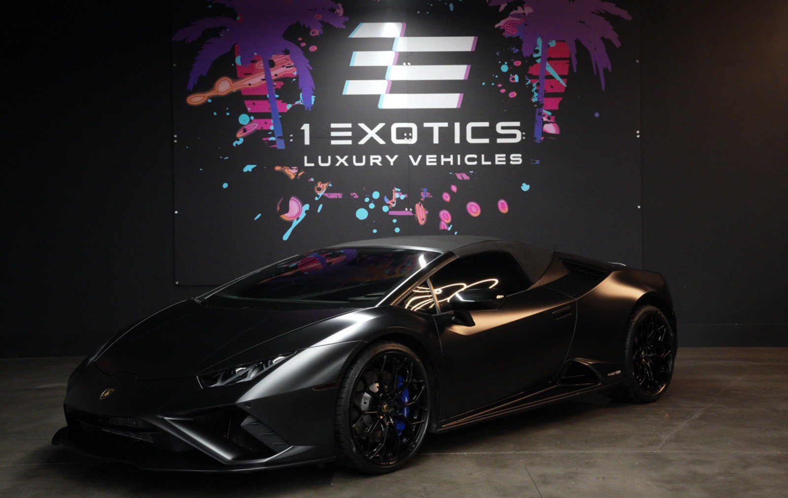 Used 2021 Lamborghini Huracan EVO RWD image 3