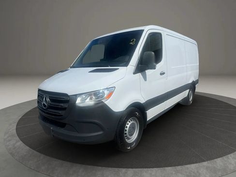 Used 2022 Mercedes-Benz Sprinter 1500 image 1