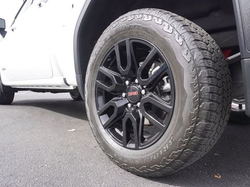 Certified 2024 GMC Sierra 1500 Elevation w/ X31 Off-Road Package image 6