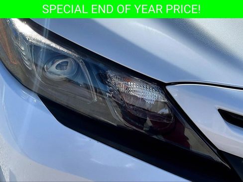 Used 2021 Toyota Camry SE image 29