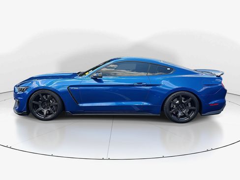 Used 2017 Ford Mustang Shelby GT350 RWD image 6