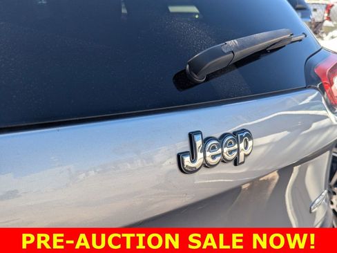 Used 2014 Jeep Cherokee Latitude image 17