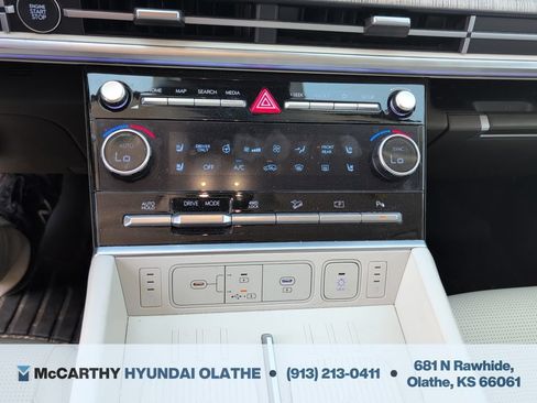 Used 2025 Hyundai Santa Fe Calligraphy AWD/4WD image 8