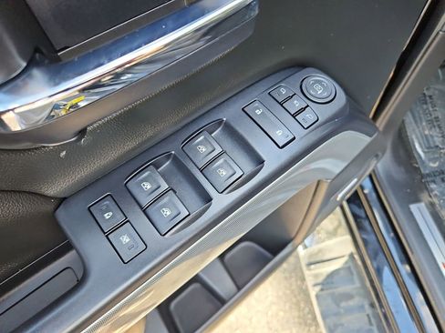 Used 2018 Chevrolet Silverado 1500 LTZ Z71 w/ LTZ Plus Package image 30