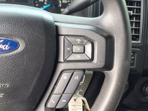 Used 2016 Ford F150 XL w/ Equipment Group 101A Mid AWD/4WD image 18
