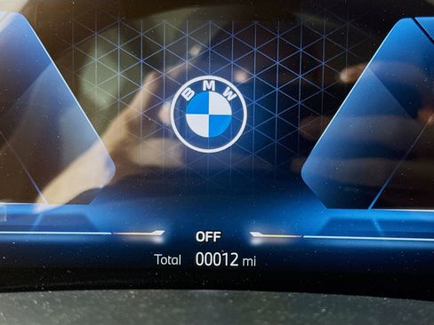 New 2026 BMW X7 xDrive40i w/ Premium Package image 12