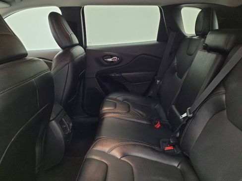 Used 2023 Jeep Cherokee Altitude Lux image 18