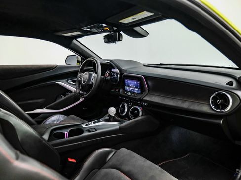 Used 2021 Chevrolet Camaro ZL1 image 44