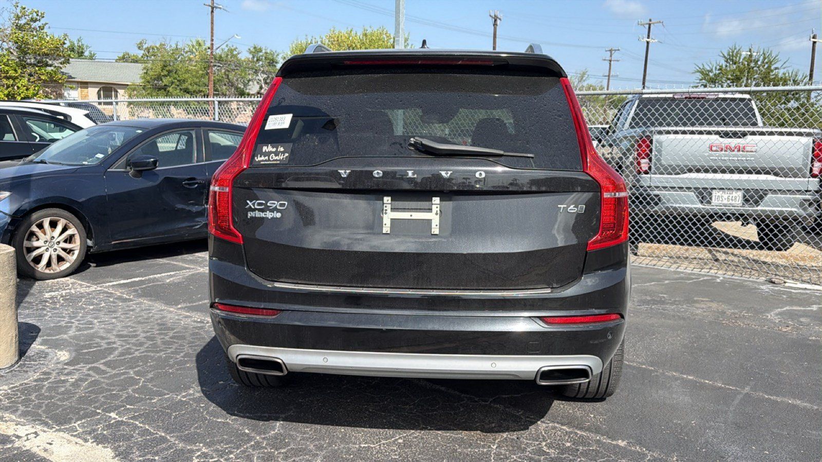 Used 2016 Volvo XC90 T6 Momentum w/ Momentum Plus Package AWD/4WD image 5