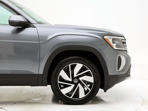 Used 2025 Volkswagen Atlas SE image 4