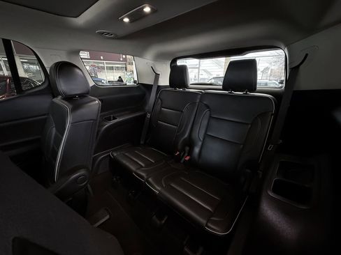 Used 2023 GMC Acadia Denali w/ Denali Ultimate Package image 19