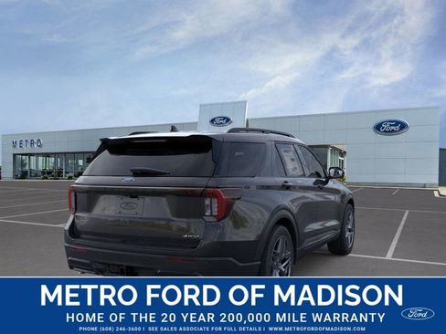 New 2026 Ford Explorer ST-Line w/ ST-Line Street Pack image 9