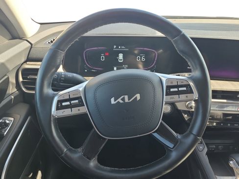 Used 2023 Kia Telluride EX AWD/4WD image 16