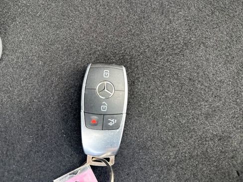 Used 2019 Mercedes-Benz C 300 4MATIC Sedan image 40