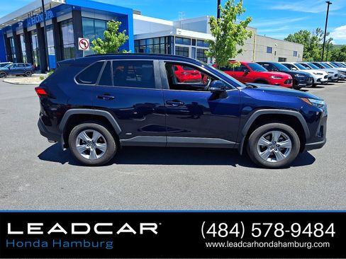 Used 2025 Toyota RAV4 XLE w/ Convenience Package AWD/4WD image 8