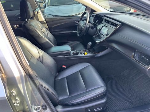 Used 2016 Toyota Avalon XLE FWD image 16