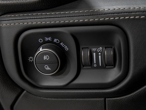 Used 2023 RAM 2500 Limited w/ Night Edition image 30