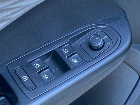 Used 2022 Volkswagen Taos S FWD image 13