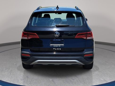 Certified 2024 Volkswagen Taos S w/ MDO Package FWD image 6