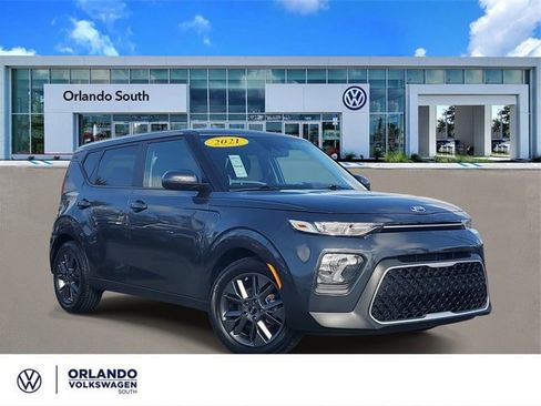 Used 2021 Kia Soul S image 1