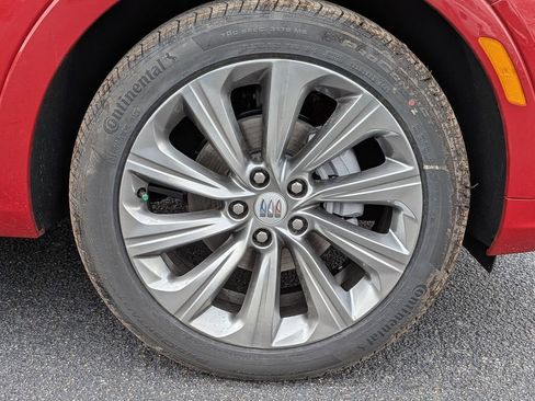 New 2026 Buick Envista Avenir image 8