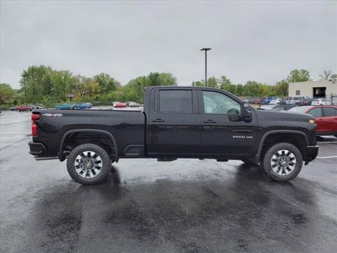 New 2024 Chevrolet Silverado 2500 Custom w/ Custom Convenience Package image 3