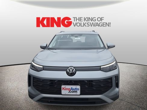 New 2026 Volkswagen Tiguan SE image 9