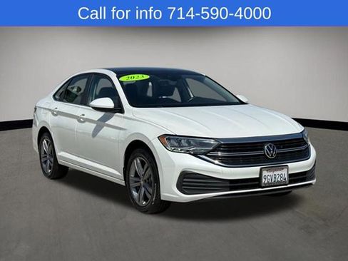 Used 2023 Volkswagen Jetta SE w/ Panoramic Sunroof Package FWD image 1