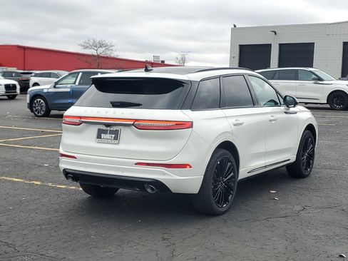 New 2026 Lincoln Corsair Premiere image 4