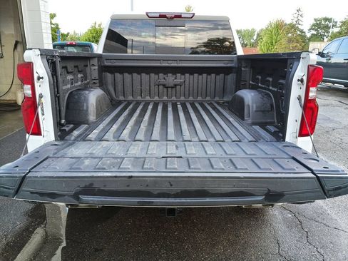 Used 2025 Chevrolet Silverado 1500 High Country AWD/4WD image 28