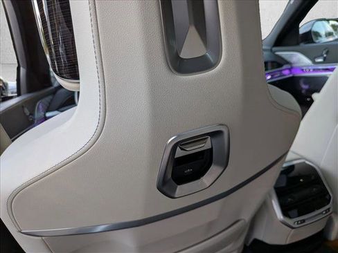 Used 2025 BMW 740i image 17