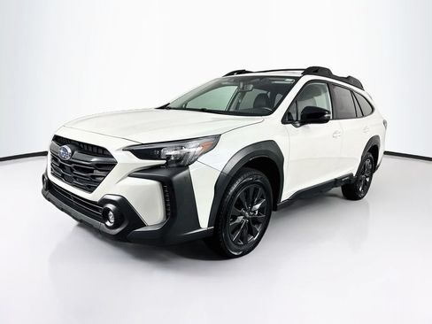 Used 2025 Subaru Outback Onyx Edition AWD/4WD image 3