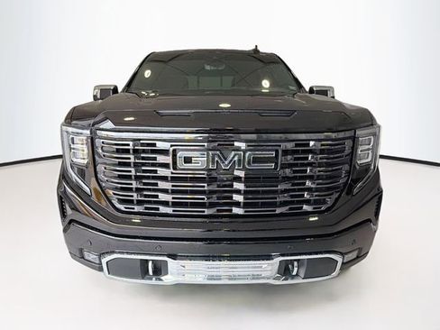 Used 2026 GMC Sierra 1500 Denali Ultimate AWD/4WD image 2