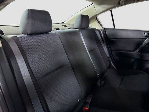 Used 2011 MAZDA MAZDA3 i Sport image 22