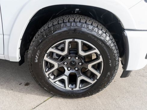 Used 2025 RAM 1500 Laramie w/ Sport Appearance Package image 36